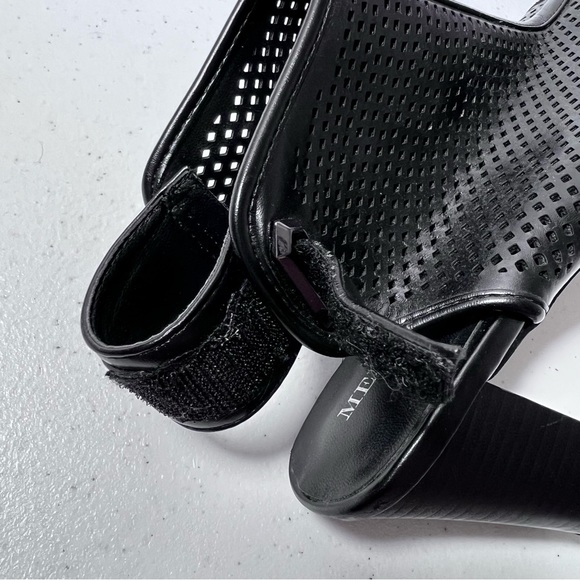 Merona Black Faux Leather Netted Peep Toe Block Heels Size 7.5 - Picture 7 of 11